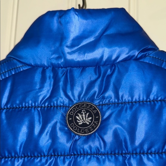 Dolcezza Simply Art Puffer Vest Gold and Blue Quilted for Layering - Picture 6 of 15